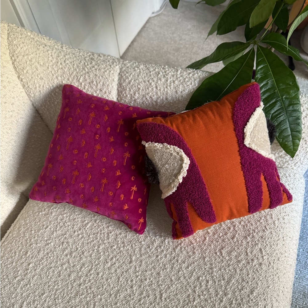 NWOT - Opalhouse + Jungalow 🌴💕 Trees and Eyes Velvet Throw Pillow Set of 2